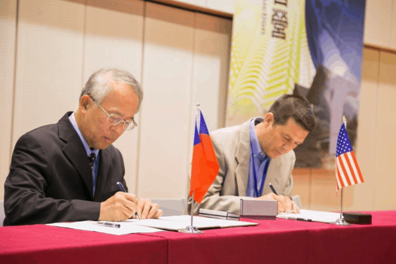 PDC renews MOU with NCDR during International Training Workshop 2014